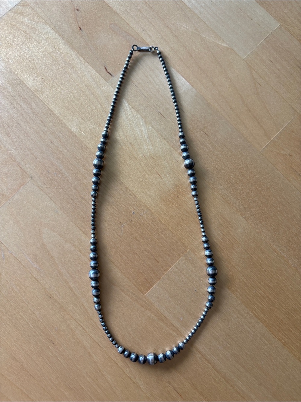 20” Navajo Strung Machine Made Graduated Pearl Sterling Silver Necklace
